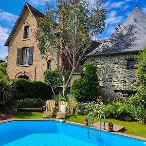 D'hotes Le 1900 Bed & Breakfast
